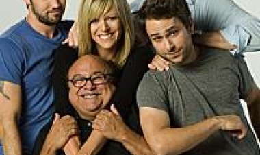 פילדלפיה זורחת עונה 10 לצפייה ישירה | It's Always Sunny In Philadelphia