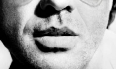 וייניל תרגום מובנה / Vinyl לצפייה ישירה