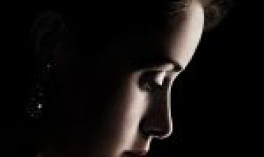 הכתר עונה 1 לצפייה ישירה The Crown לצפייה ישירה