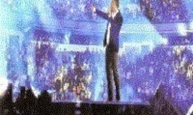 משה פרץ – מול כל העולם – הופעה חיה בהיכל נוקיה – אלבום כפול – האלבום המלא -2014