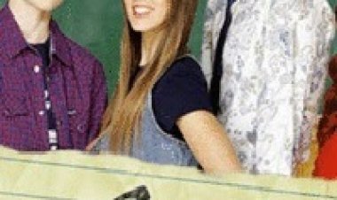 מועדון החנונים עונה 1 פרק 18 'פרק האחרון לעונה'