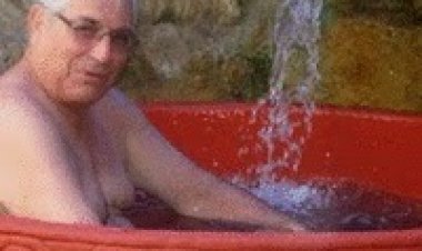 מעיין הנעורים מוטי קירשנבאום מסע בקוסטה ריקה תרגום מובנה לצפייה ישירה