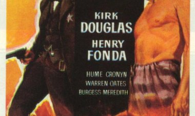 איש נוכל היה תרגום מובנה לצפייה ישירה | There Was A Crooked Man