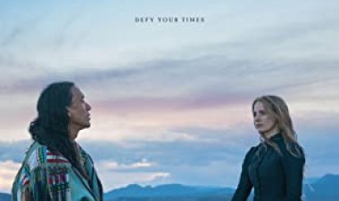 אישה צועדת בראש לצפייה ישירה עם תרגום מובנה | Woman Walks Ahead