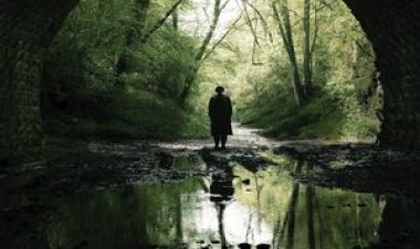 רדופה לצפייה ישירה עם תרגום מובנה | Men