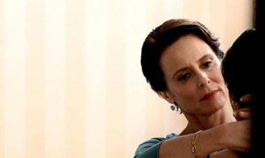 הבוסית לצפייה ישירה עם תרגום מובנה | La jefa