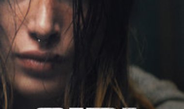 ילדה לצפייה ישירה עם תרגום מובנה | Girl