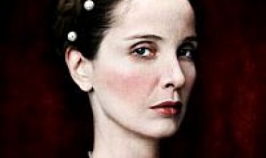 הרוזנת לצפייה ישירה | The Countess