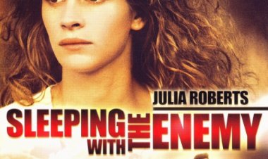 לישון עם האויב תרגום מובנה לצפייה ישירה