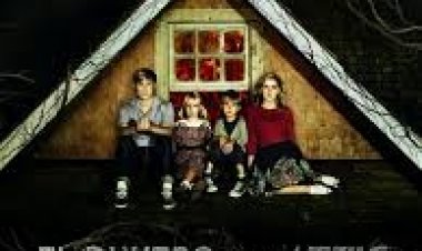 פרחים בעליית הגג תרגום מובנה לצפייה ישירה