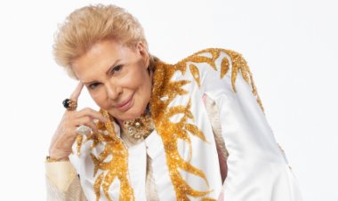 רואה בכוכבים: סיפורו של וולטר מרקדו לצפייה ישירה עם תרגום מובנה | Mucho Mucho Amor The Legend of Walter Mercado