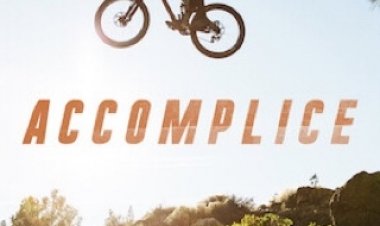 שותפים לדבר עבירה לצפייה ישירה עם תרגום מובנה | Accomplice