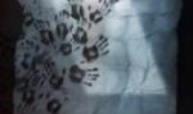 האפלה תרגום מובנה לצפייה ישירה / The Darkness לצפייה ישירה