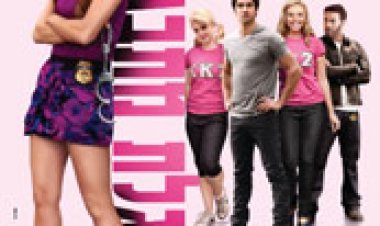 מרגלת מתבגרת (2012) תרגום מובנה לצפייה ישירה