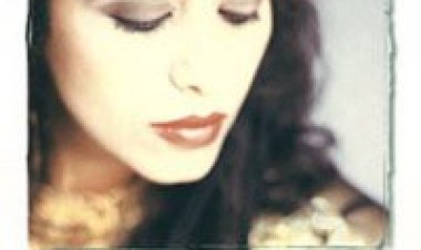 עפרה חזה – מנגינת הלב אלבום להורדה