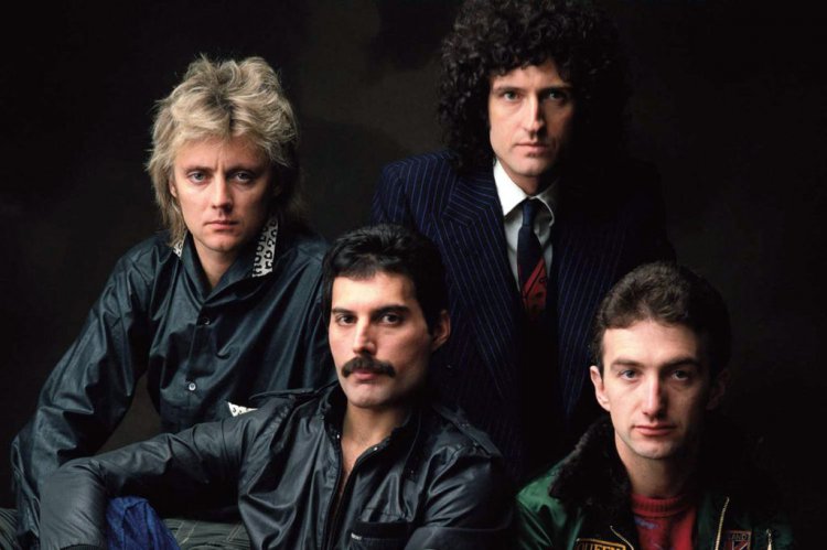 Queen – Concert הורדת שירים