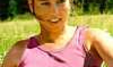 הסנונית שמבשרת את בוא האביב כתובית | Une Hirondelle A Fait Le Printemps Subtitle