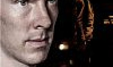 טובה קטנה כתובית | Little Favour Subtitle