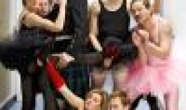 מחלקה אלטרנטיבית עונה 1 כתובית | Green Wing Season 1 Subtitle