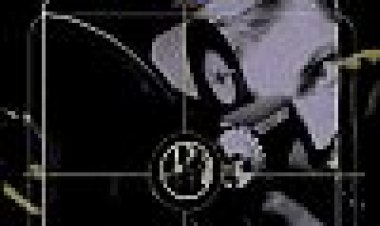 המציצן כתובית | Peeping Tom Subtitle