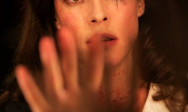 להרוג את פולה מקסה כתובית | The Most Assassinated Woman in the World Subtitle