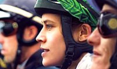 דוהרת לניצחון כתובית | Ride Like A Girl Subtitle