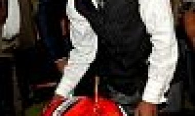 מאיוותר כתובית | Mayweather Subtitle