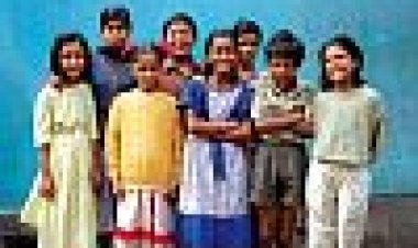 נולד לתוך בתי בושת: אור אדום של קלקוטה ילדים כתובית | Born Into Brothels: Calcutta's Red Light Kids Subtitle