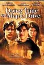 יושבים במיפל דרייב כתובית | Doing Time On Maple Drive Subtitle