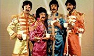כל מה שאתה צריך זה מזומן כתובית | The Rutles: All You Need Is Cash Subtitle