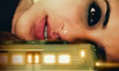 הבחורה על הרכבת (גרסה הודית) כתובית | The Girl on the Train Subtitle