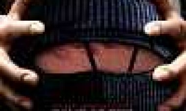 הנבחרת כתובית | Home Of The Giants Subtitle