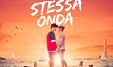 על אותו הגל כתובית | Sulla Stessa Onda / Caught by a Wave Subtitle