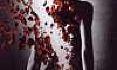 הבושם: סיפורו של רוצח כתובית | Perfume: The Story Of A Murderer Subtitle