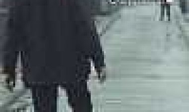 על רגל אחת כתובית | Suspended Step Of The Stork Subtitle