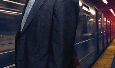 הנוסע כתובית | The Commuter Subtitle